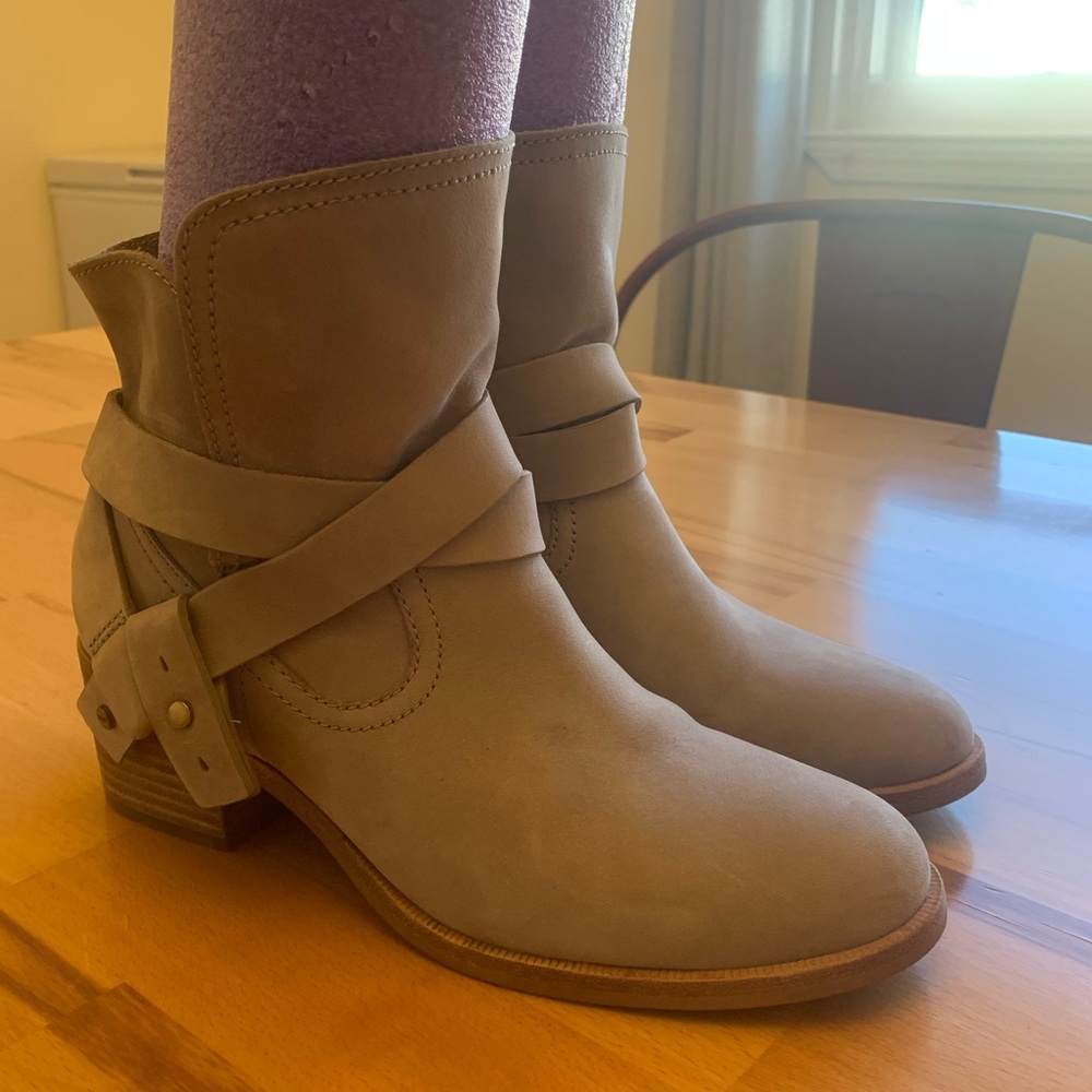 UGG taupe leather booties size 7.5